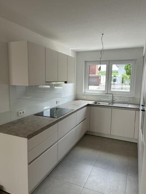 Pronájem domu 189 m², pozemek 199 m², Rheydter Straße 176 a, Korschenbroich, Severní Porýní-Vestfálsko Pronájem domu 189 m², pozemek 199 m², Rheydter Straße 176 a, Korschenbroich, Severní Porýní-Vestfálsko