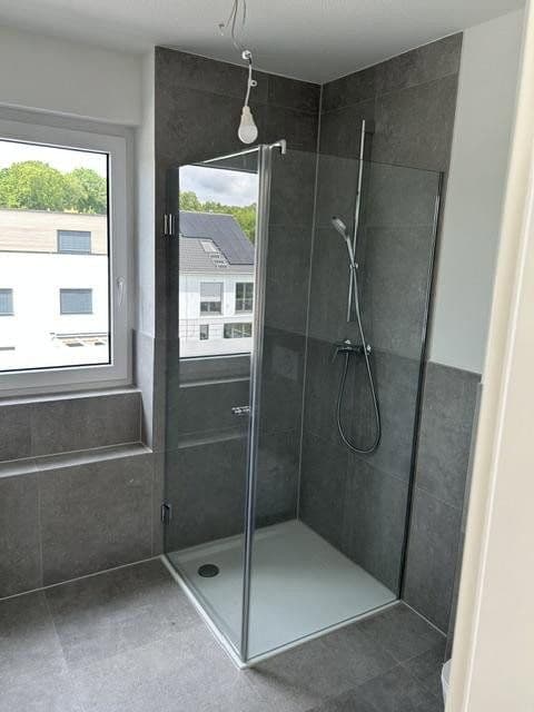 Pronájem domu 189 m², pozemek 199 m², Rheydter Straße 176 a, Korschenbroich, Severní Porýní-Vestfálsko Pronájem domu 189 m², pozemek 199 m², Rheydter Straße 176 a, Korschenbroich, Severní Porýní-Vestfálsko