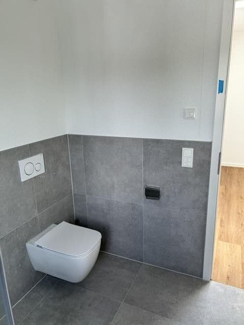 Pronájem domu 189 m², pozemek 199 m², Rheydter Straße 176 a, Korschenbroich, Severní Porýní-Vestfálsko Pronájem domu 189 m², pozemek 199 m², Rheydter Straße 176 a, Korschenbroich, Severní Porýní-Vestfálsko