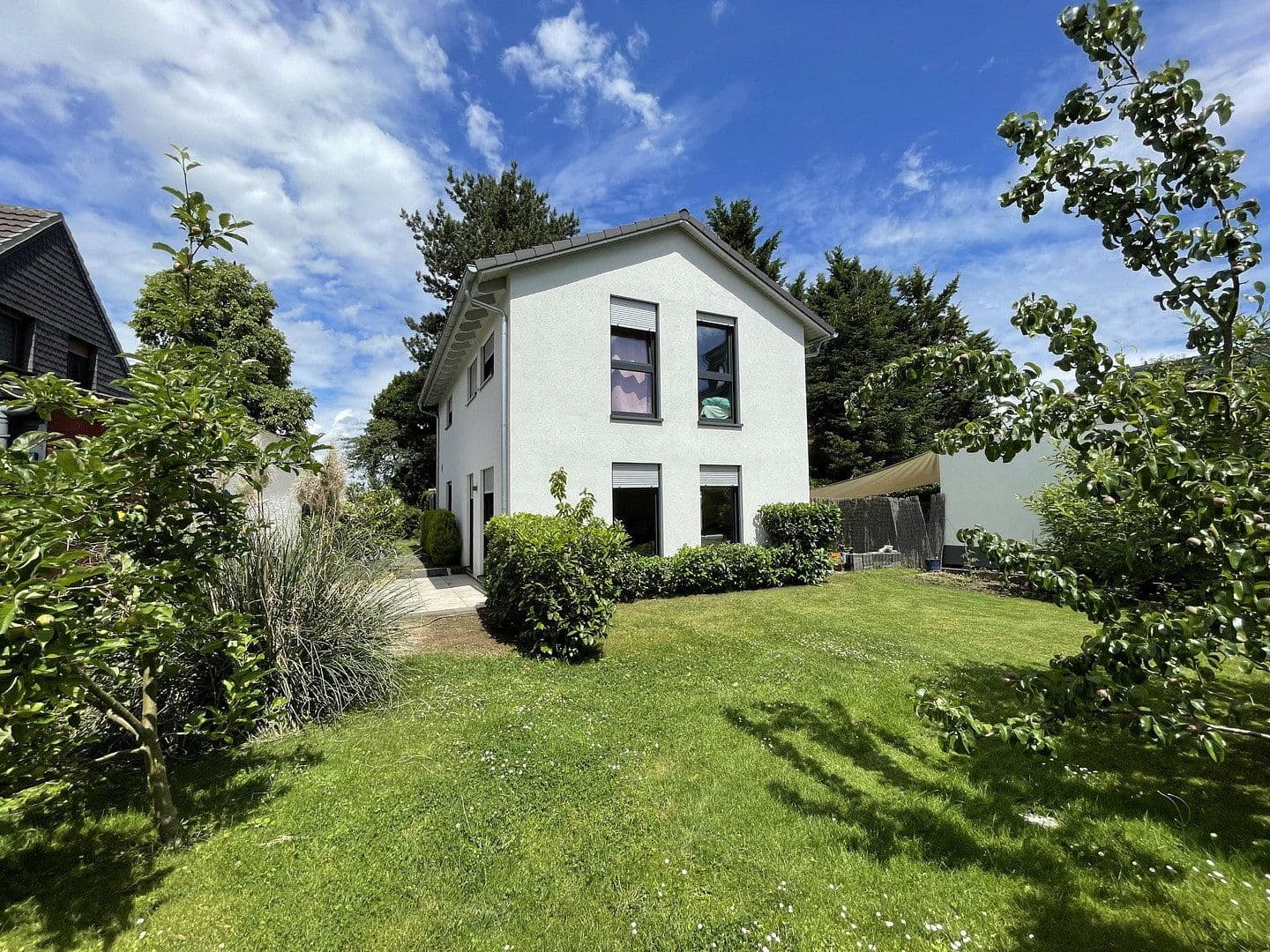 Prodej domu 110 m², pozemek 342 m², Sankt Augustin, Severní Porýní-Vestfálsko Prodej domu 110 m², pozemek 342 m², Sankt Augustin, Severní Porýní-Vestfálsko