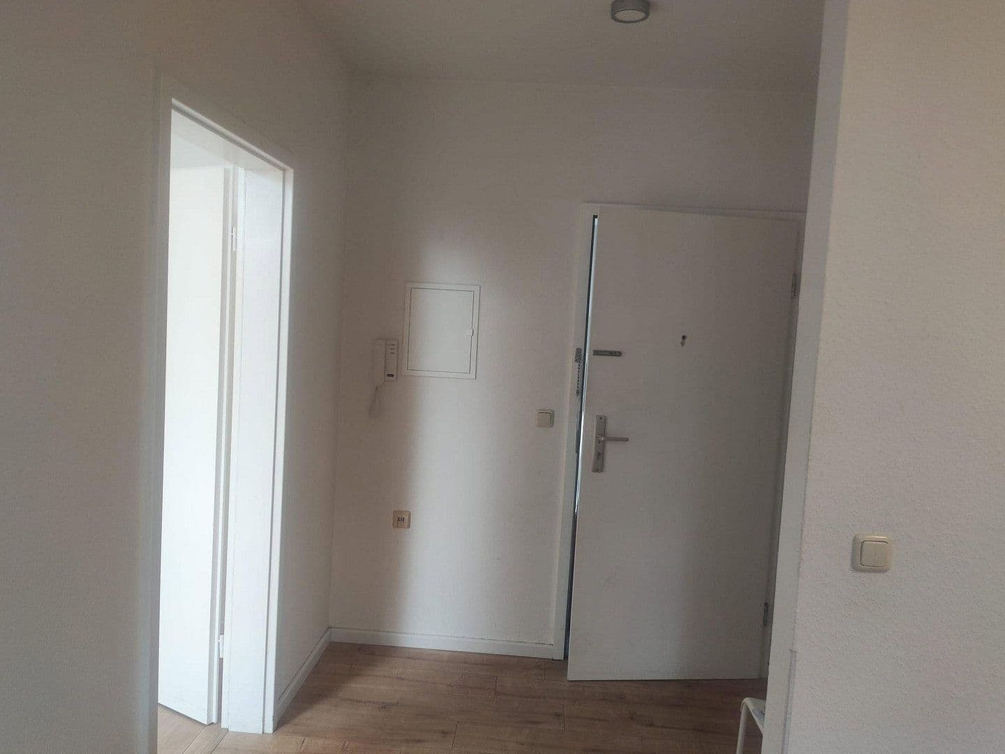 Pronájem bytu 2+1 64 m², Bergstraße 21, Fürstenwalde nad Sprévou, Braniborsko Pronájem bytu 2+1 64 m², Bergstraße 21, Fürstenwalde nad Sprévou, Braniborsko