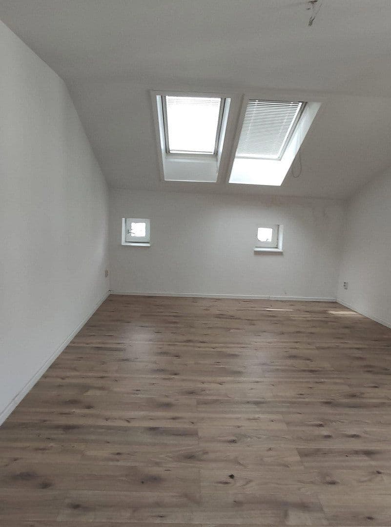 Pronájem bytu 2+1 64 m², Bergstraße 21, Fürstenwalde nad Sprévou, Braniborsko Pronájem bytu 2+1 64 m², Bergstraße 21, Fürstenwalde nad Sprévou, Braniborsko