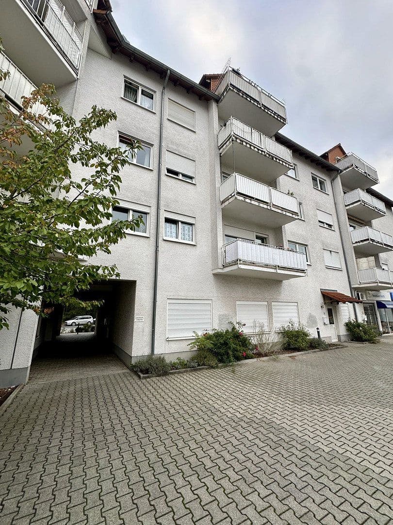 Prodej bytu 1+1 40 m², Danziger Str. 41, Obertshausen, Hessen Prodej bytu 1+1 40 m², Danziger Str. 41, Obertshausen, Hessen