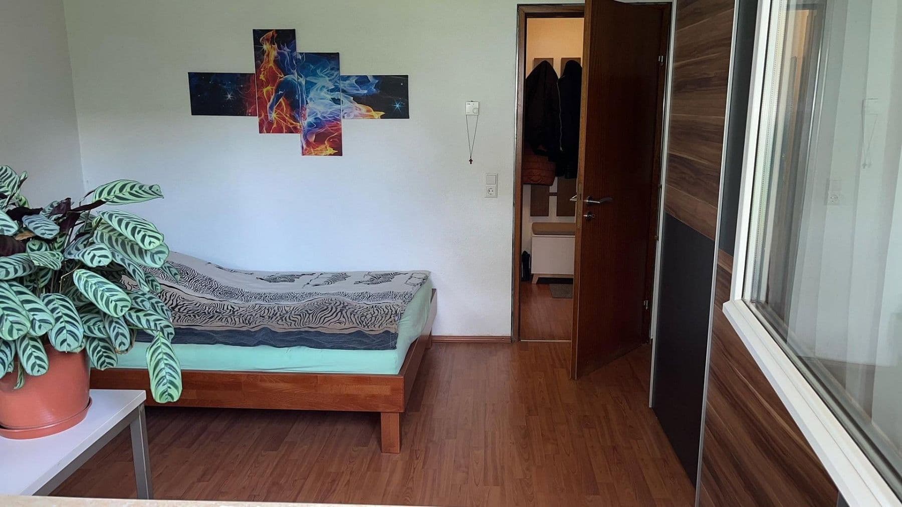 Pronájem bytu 3+1 59 m², Großbottwar, Bádensko-Württembersko Pronájem bytu 3+1 59 m², Großbottwar, Bádensko-Württembersko