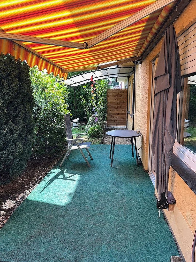 Pronájem bytu 3+1 59 m², Großbottwar, Bádensko-Württembersko Pronájem bytu 3+1 59 m², Großbottwar, Bádensko-Württembersko