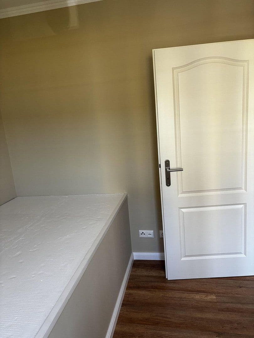 Pronájem bytu 2+1 33 m², Kaiserstraße 4a, Rüdesheim am Rhein, Hessen Pronájem bytu 2+1 33 m², Kaiserstraße 4a, Rüdesheim am Rhein, Hessen