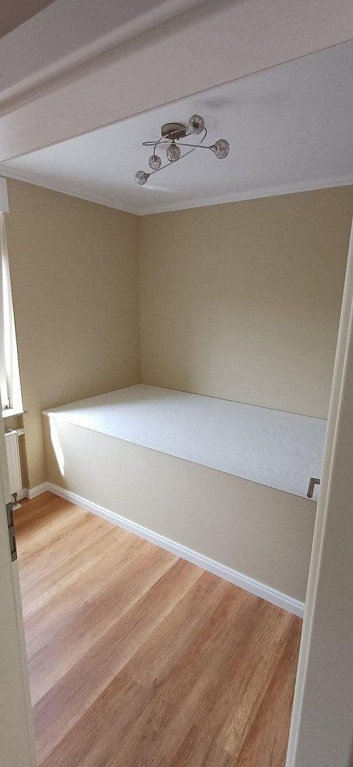 Pronájem bytu 2+1 33 m², Kaiserstraße 4a, Rüdesheim am Rhein, Hessen Pronájem bytu 2+1 33 m², Kaiserstraße 4a, Rüdesheim am Rhein, Hessen