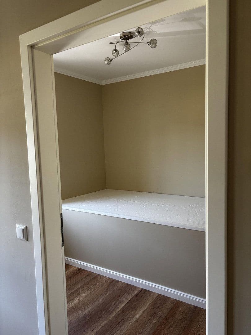 Pronájem bytu 2+1 33 m², Kaiserstraße 4a, Rüdesheim am Rhein, Hessen Pronájem bytu 2+1 33 m², Kaiserstraße 4a, Rüdesheim am Rhein, Hessen