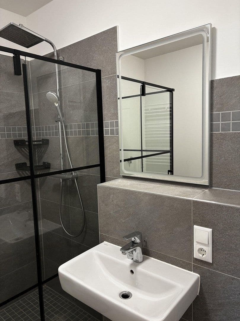 Pronájem bytu 2+1 33 m², Kaiserstraße 4a, Rüdesheim am Rhein, Hessen Pronájem bytu 2+1 33 m², Kaiserstraße 4a, Rüdesheim am Rhein, Hessen