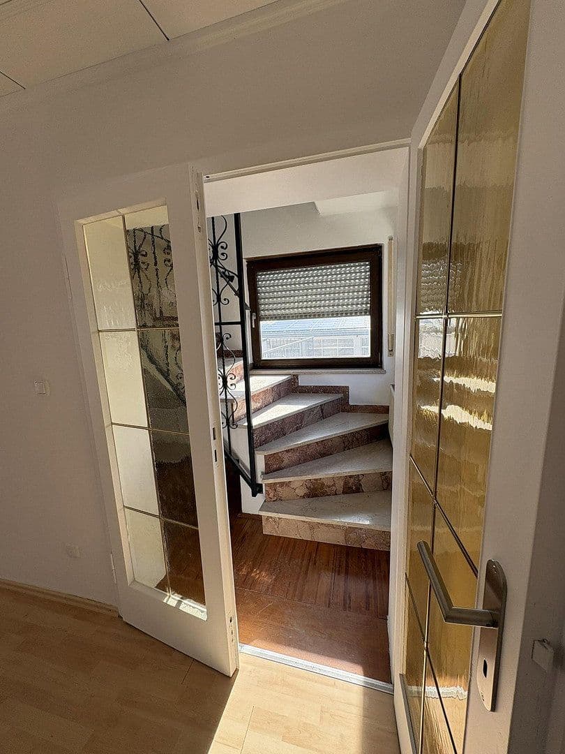 Pronájem bytu 3+kk 138 m², Blumenstraße 34, Karlsfeld, Bavorsko Pronájem bytu 3+kk 138 m², Blumenstraße 34, Karlsfeld, Bavorsko