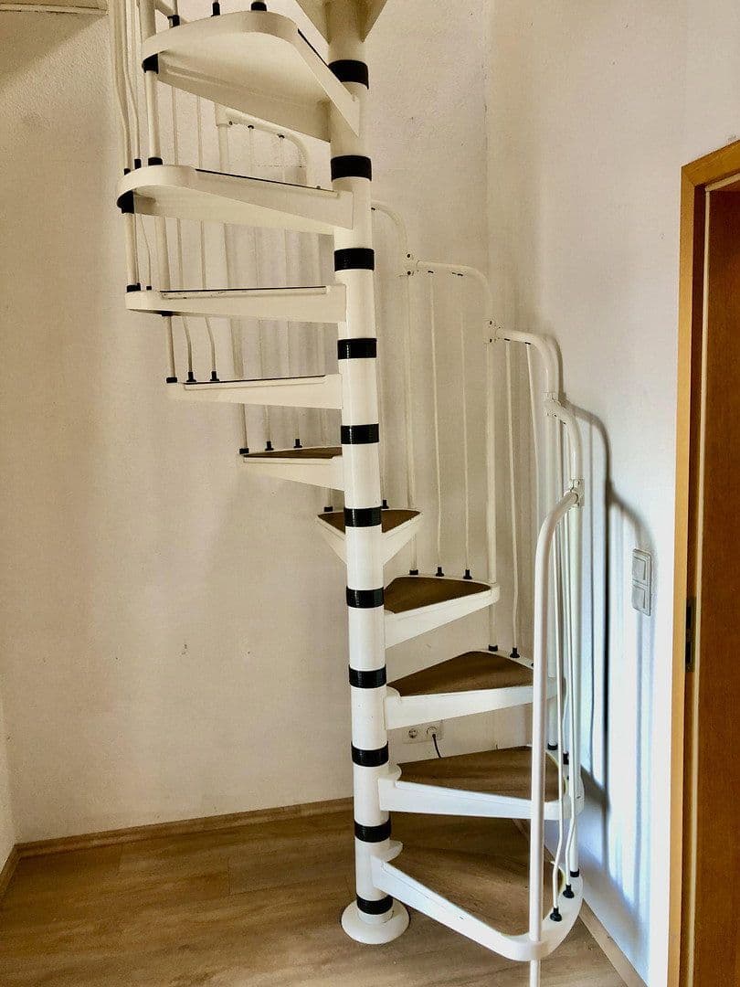 Pronájem bytu 2+1 51 m², Remscheidd, Severní Porýní-Vestfálsko Pronájem bytu 2+1 51 m², Remscheidd, Severní Porýní-Vestfálsko