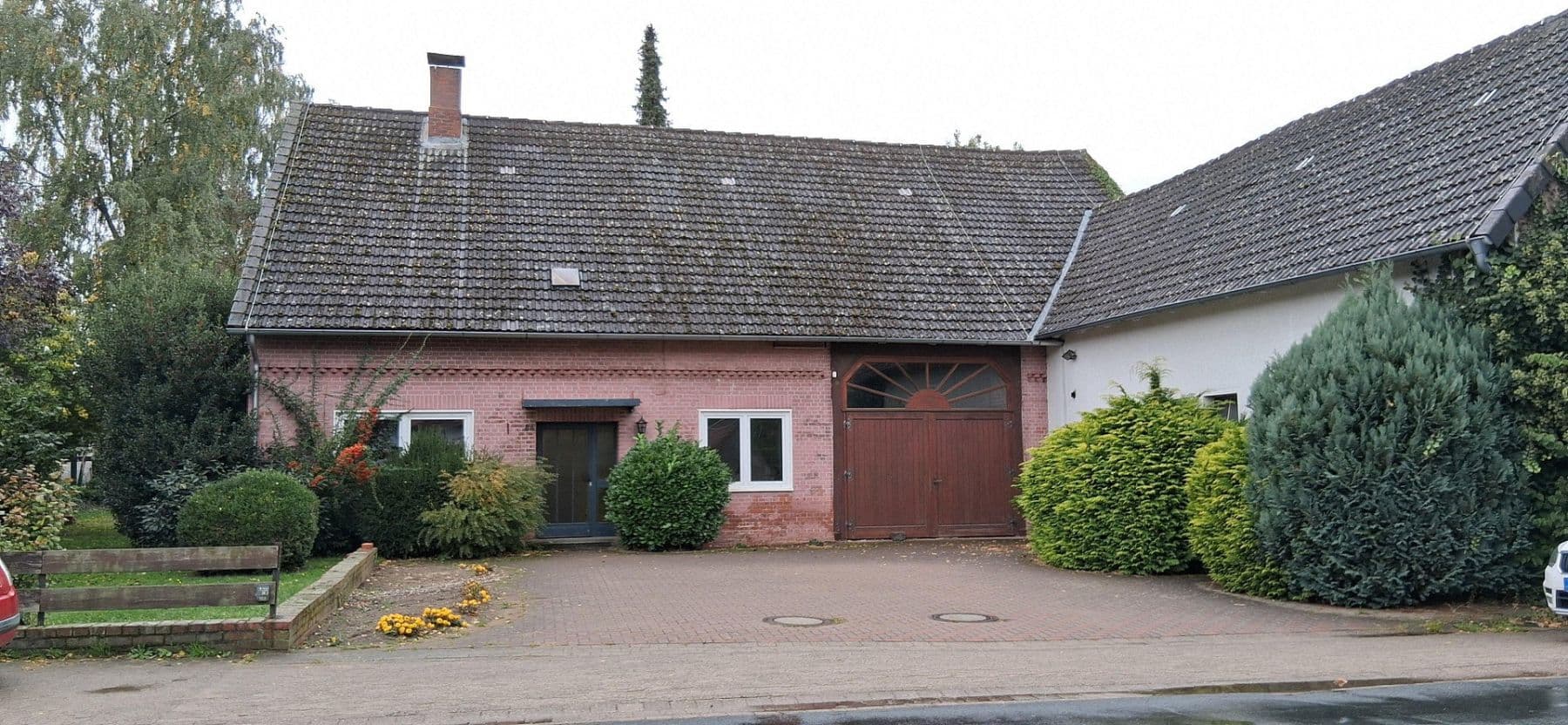 Prodej domu 240 m², pozemek 5.357 m², Okerstr. 84, Schwülper, Dolní Sasko Prodej domu 240 m², pozemek 5.357 m², Okerstr. 84, Schwülper, Dolní Sasko