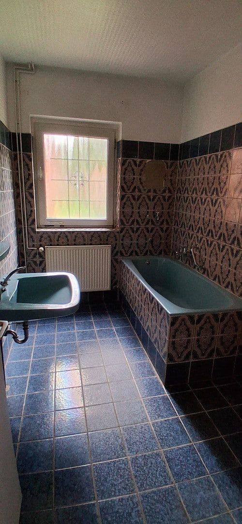 Prodej domu 240 m², pozemek 5.357 m², Okerstr. 84, Schwülper, Dolní Sasko Prodej domu 240 m², pozemek 5.357 m², Okerstr. 84, Schwülper, Dolní Sasko