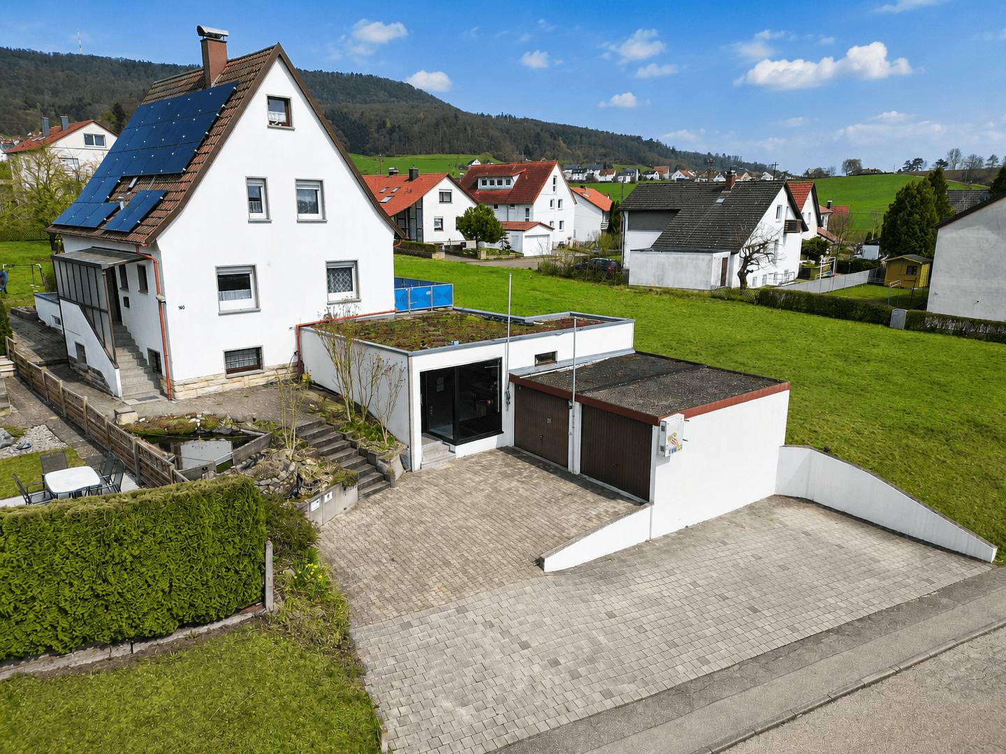 Prodej domu 125 m², pozemek 1.085 m², Karl-Keßler-Str. 160, Aalen, Bádensko-Württembersko Prodej domu 125 m², pozemek 1.085 m², Karl-Keßler-Str. 160, Aalen, Bádensko-Württembersko