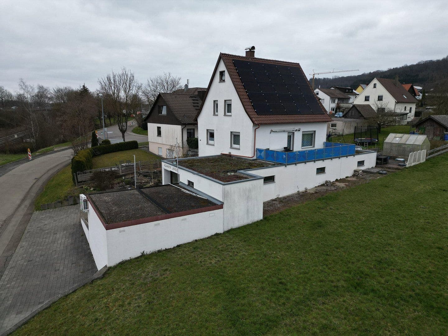 Prodej domu 125 m², pozemek 1.085 m², Karl-Keßler-Str. 160, Aalen, Bádensko-Württembersko Prodej domu 125 m², pozemek 1.085 m², Karl-Keßler-Str. 160, Aalen, Bádensko-Württembersko