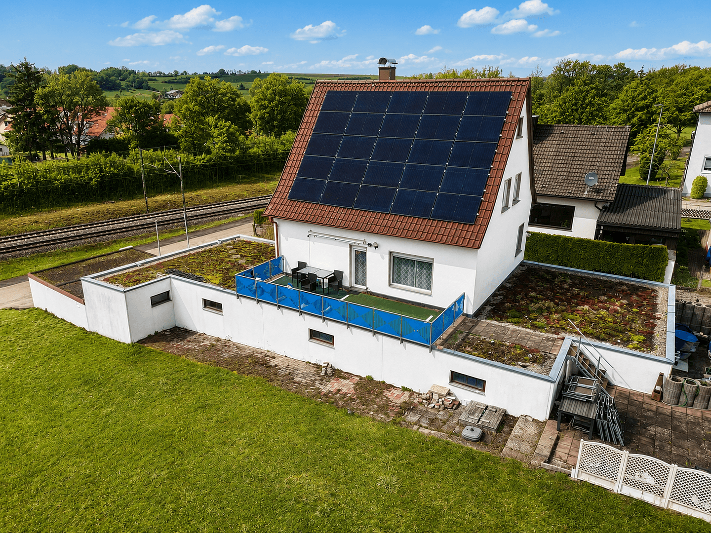 Prodej domu 125 m², pozemek 1.085 m², Karl-Keßler-Str. 160, Aalen, Bádensko-Württembersko Prodej domu 125 m², pozemek 1.085 m², Karl-Keßler-Str. 160, Aalen, Bádensko-Württembersko