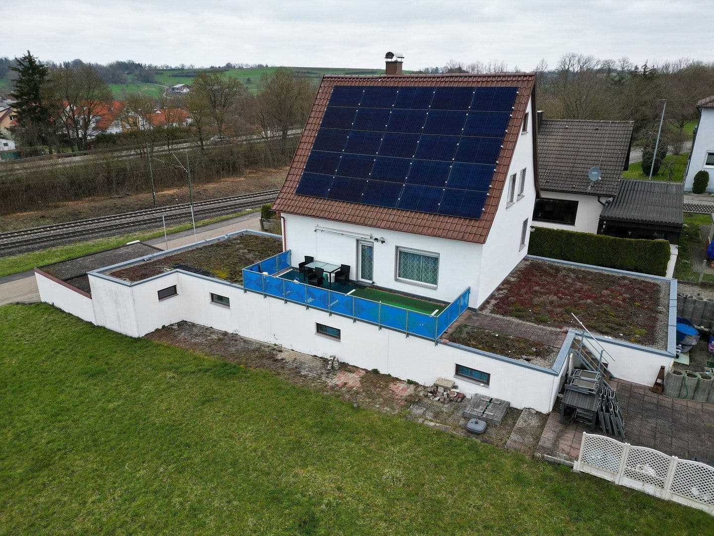 Prodej domu 125 m², pozemek 1.085 m², Karl-Keßler-Str. 160, Aalen, Bádensko-Württembersko Prodej domu 125 m², pozemek 1.085 m², Karl-Keßler-Str. 160, Aalen, Bádensko-Württembersko