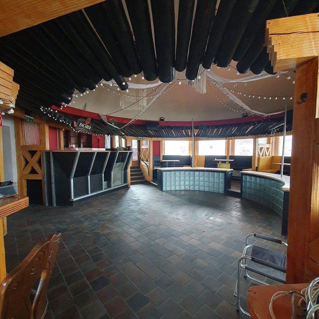 Prodej domu 611 m², pozemek 430 m², Elbingeröderstr. 9, Braunlage, Dolní Sasko Prodej domu 611 m², pozemek 430 m², Elbingeröderstr. 9, Braunlage, Dolní Sasko