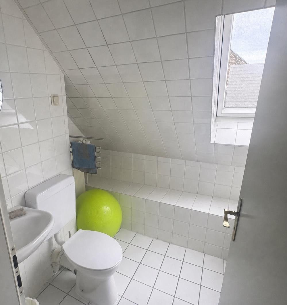 Pronájem bytu 5+1 135 m², Saarbrücken, Země Sársko Pronájem bytu 5+1 135 m², Saarbrücken, Země Sársko