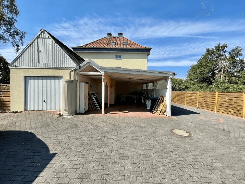 Prodej domu 188 m², pozemek 1.546 m², Wunstorf, Dolní Sasko Prodej domu 188 m², pozemek 1.546 m², Wunstorf, Dolní Sasko