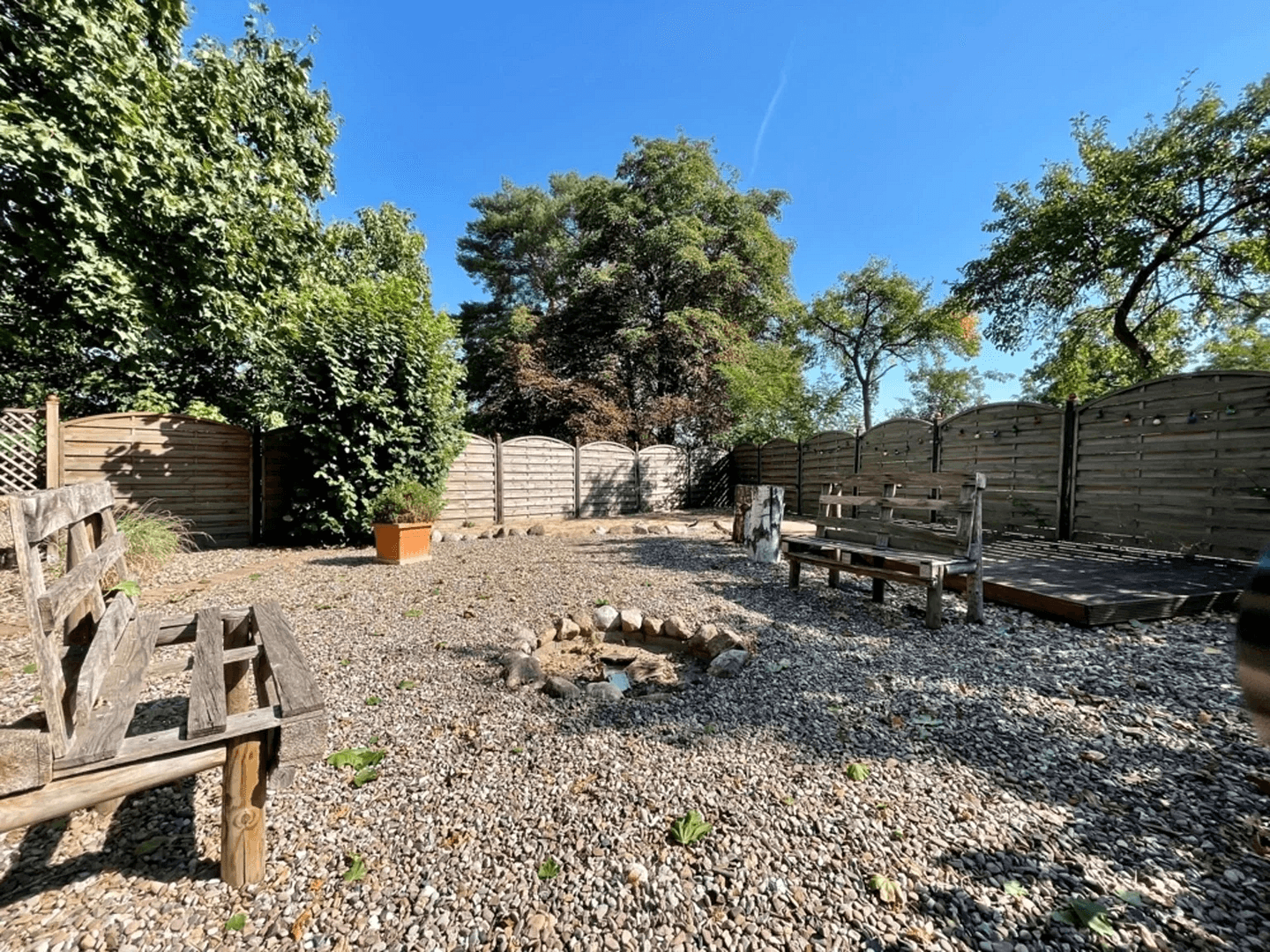 Prodej domu 188 m², pozemek 1.546 m², Wunstorf, Dolní Sasko Prodej domu 188 m², pozemek 1.546 m², Wunstorf, Dolní Sasko