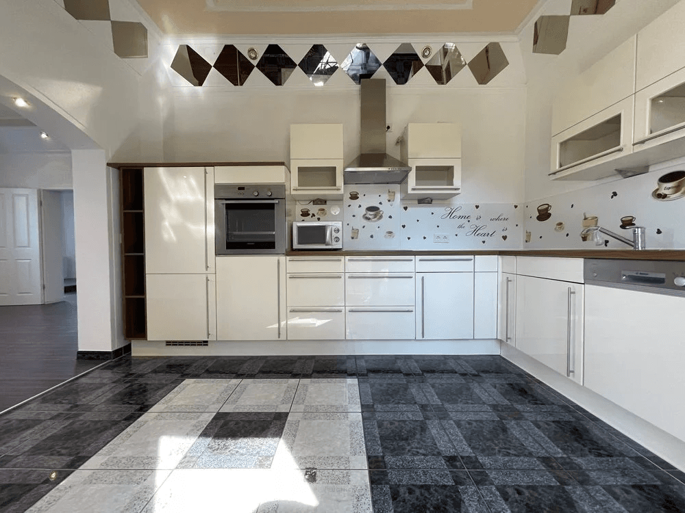 Prodej domu 188 m², pozemek 1.546 m², Wunstorf, Dolní Sasko Prodej domu 188 m², pozemek 1.546 m², Wunstorf, Dolní Sasko