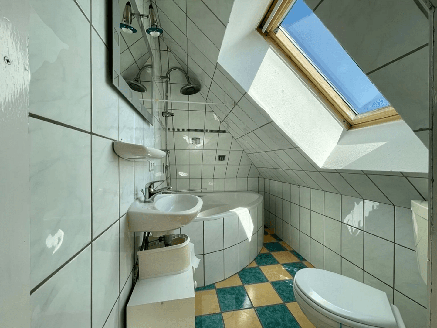 Prodej domu 188 m², pozemek 1.546 m², Wunstorf, Dolní Sasko Prodej domu 188 m², pozemek 1.546 m², Wunstorf, Dolní Sasko
