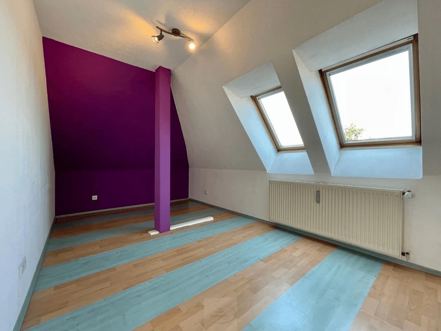 Prodej domu 188 m², pozemek 1.546 m², Wunstorf, Dolní Sasko Prodej domu 188 m², pozemek 1.546 m², Wunstorf, Dolní Sasko