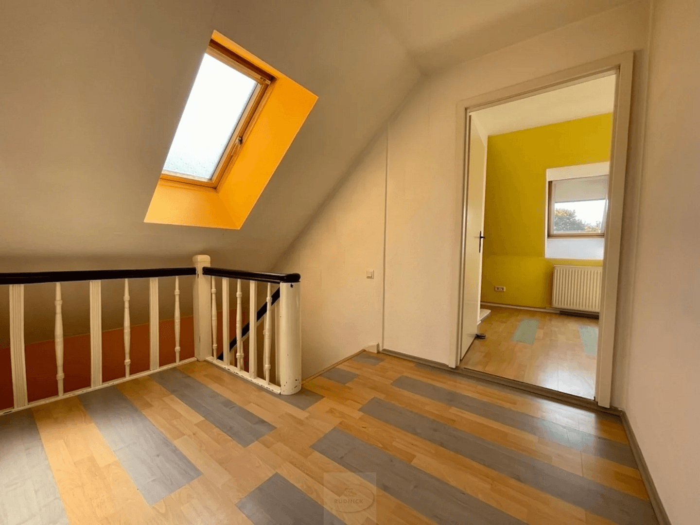 Prodej domu 188 m², pozemek 1.546 m², Wunstorf, Dolní Sasko Prodej domu 188 m², pozemek 1.546 m², Wunstorf, Dolní Sasko