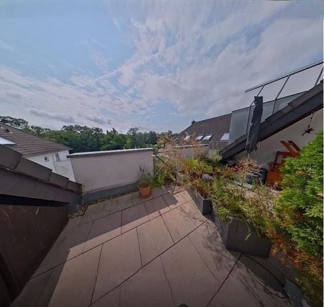 Pronájem bytu 3+1 57 m², Peliserkerstraße 51, Cáchy, Severní Porýní-Vestfálsko Pronájem bytu 3+1 57 m², Peliserkerstraße 51, Cáchy, Severní Porýní-Vestfálsko
