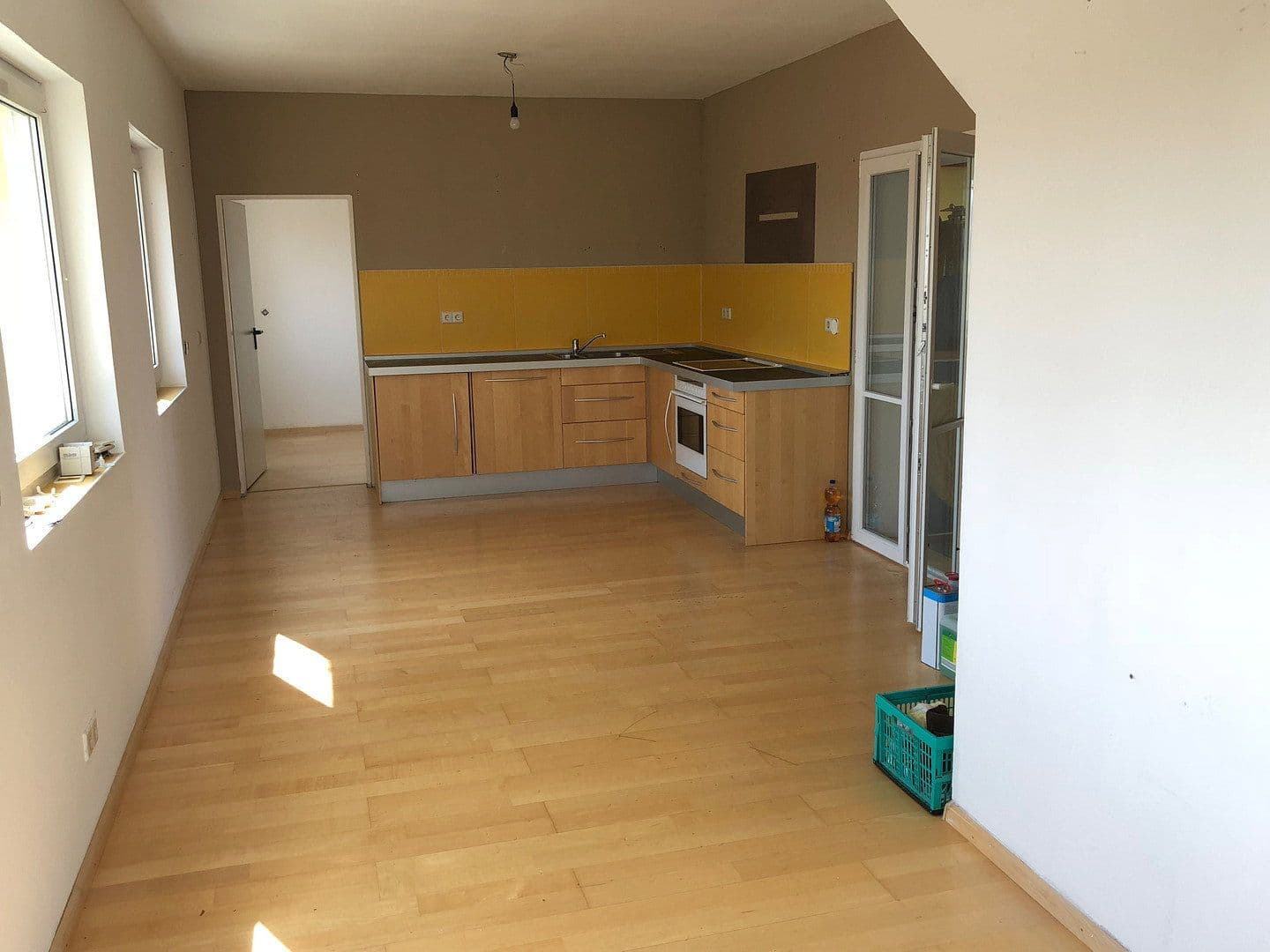Pronájem nebytového prostoru 1.000 m², Breisach am Rhein, Bádensko-Württembersko Pronájem nebytového prostoru 1.000 m², Breisach am Rhein, Bádensko-Württembersko