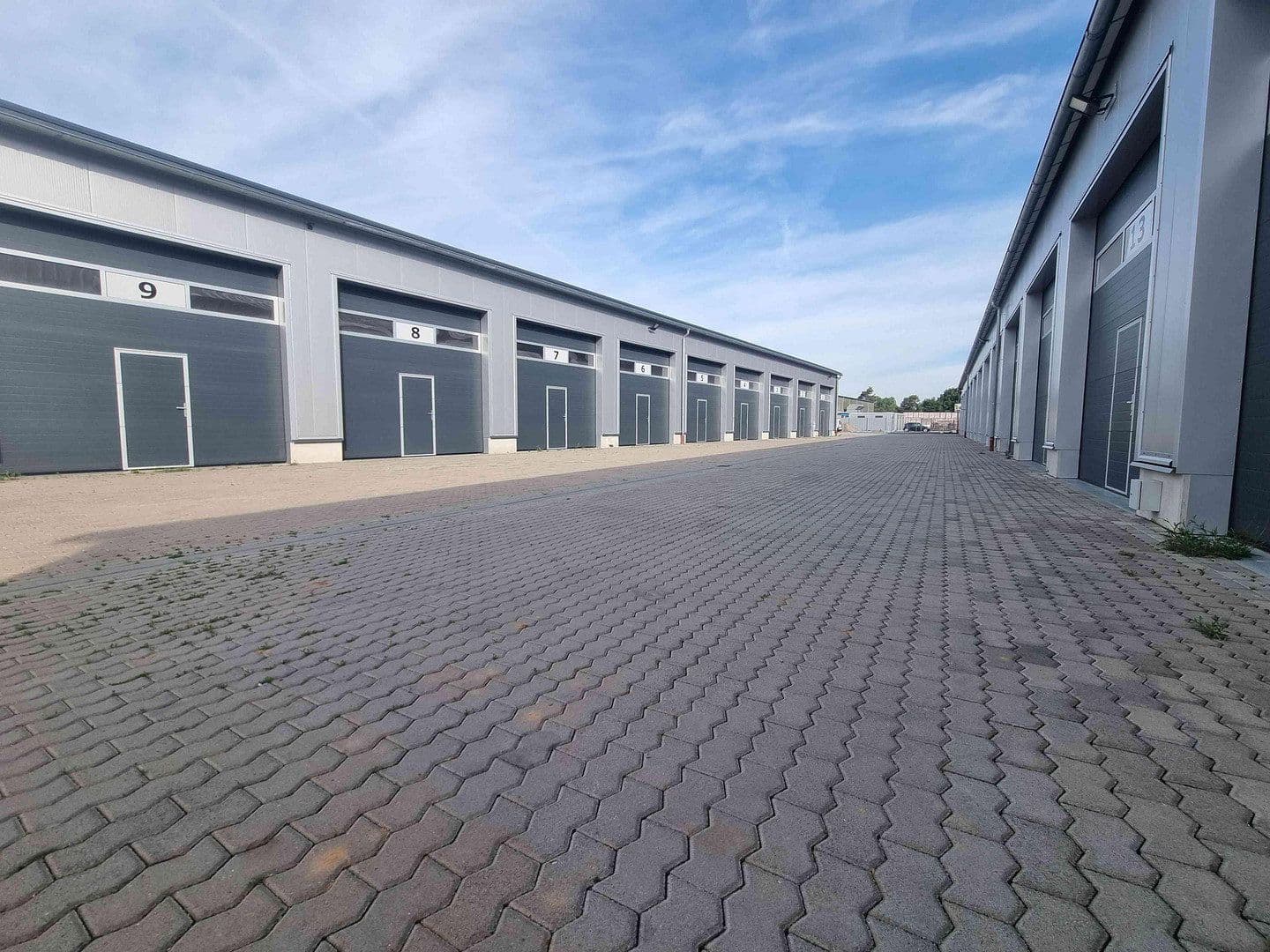 Pronájem nebytového prostoru 2.000 m², Ramstein-Miesenbach, Porýní-Falc Pronájem nebytového prostoru 2.000 m², Ramstein-Miesenbach, Porýní-Falc
