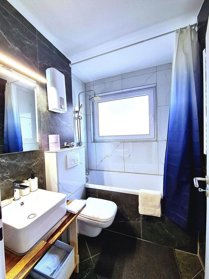 Prodej bytu 1+kk 44 m², Rather Straße 94, Düsseldorf, Severní Porýní-Vestfálsko Prodej bytu 1+kk 44 m², Rather Straße 94, Düsseldorf, Severní Porýní-Vestfálsko