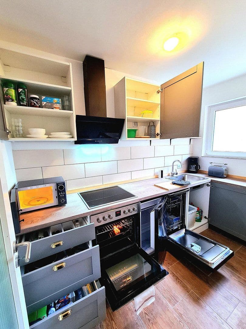 Prodej bytu 1+kk 44 m², Rather Straße 94, Düsseldorf, Severní Porýní-Vestfálsko Prodej bytu 1+kk 44 m², Rather Straße 94, Düsseldorf, Severní Porýní-Vestfálsko