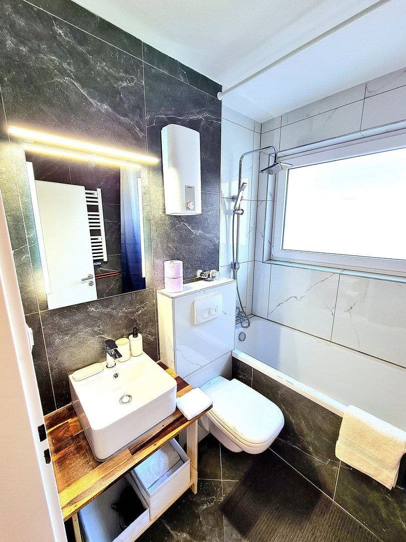 Prodej bytu 1+kk 44 m², Rather Straße 94, Düsseldorf, Severní Porýní-Vestfálsko Prodej bytu 1+kk 44 m², Rather Straße 94, Düsseldorf, Severní Porýní-Vestfálsko