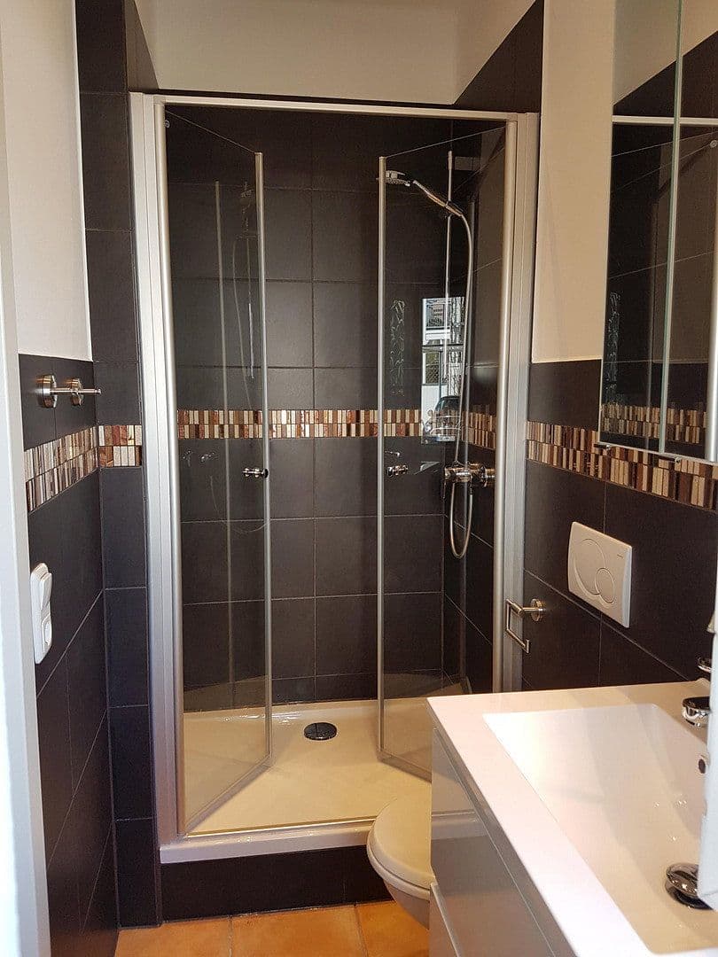 Pronájem bytu 1+1 16 m², Baldhamer Straße 72, Vaterstetten, Bavorsko Pronájem bytu 1+1 16 m², Baldhamer Straße 72, Vaterstetten, Bavorsko
