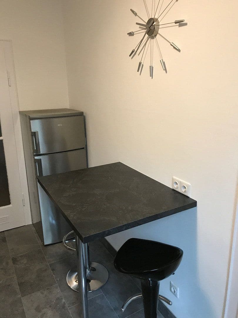 Pronájem bytu 2+1 69 m², Ulmenstr 00, Frankfurt am Main, Hessen Pronájem bytu 2+1 69 m², Ulmenstr 00, Frankfurt am Main, Hessen