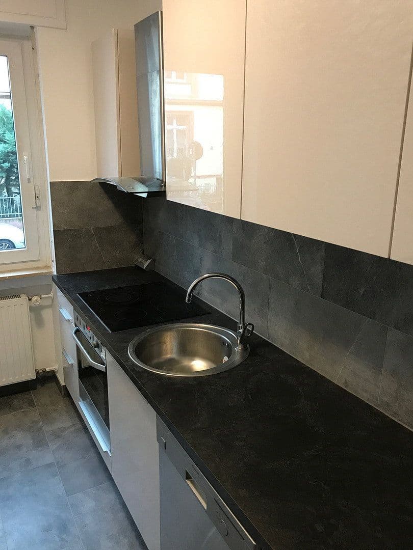 Pronájem bytu 2+1 69 m², Ulmenstr 00, Frankfurt am Main, Hessen Pronájem bytu 2+1 69 m², Ulmenstr 00, Frankfurt am Main, Hessen