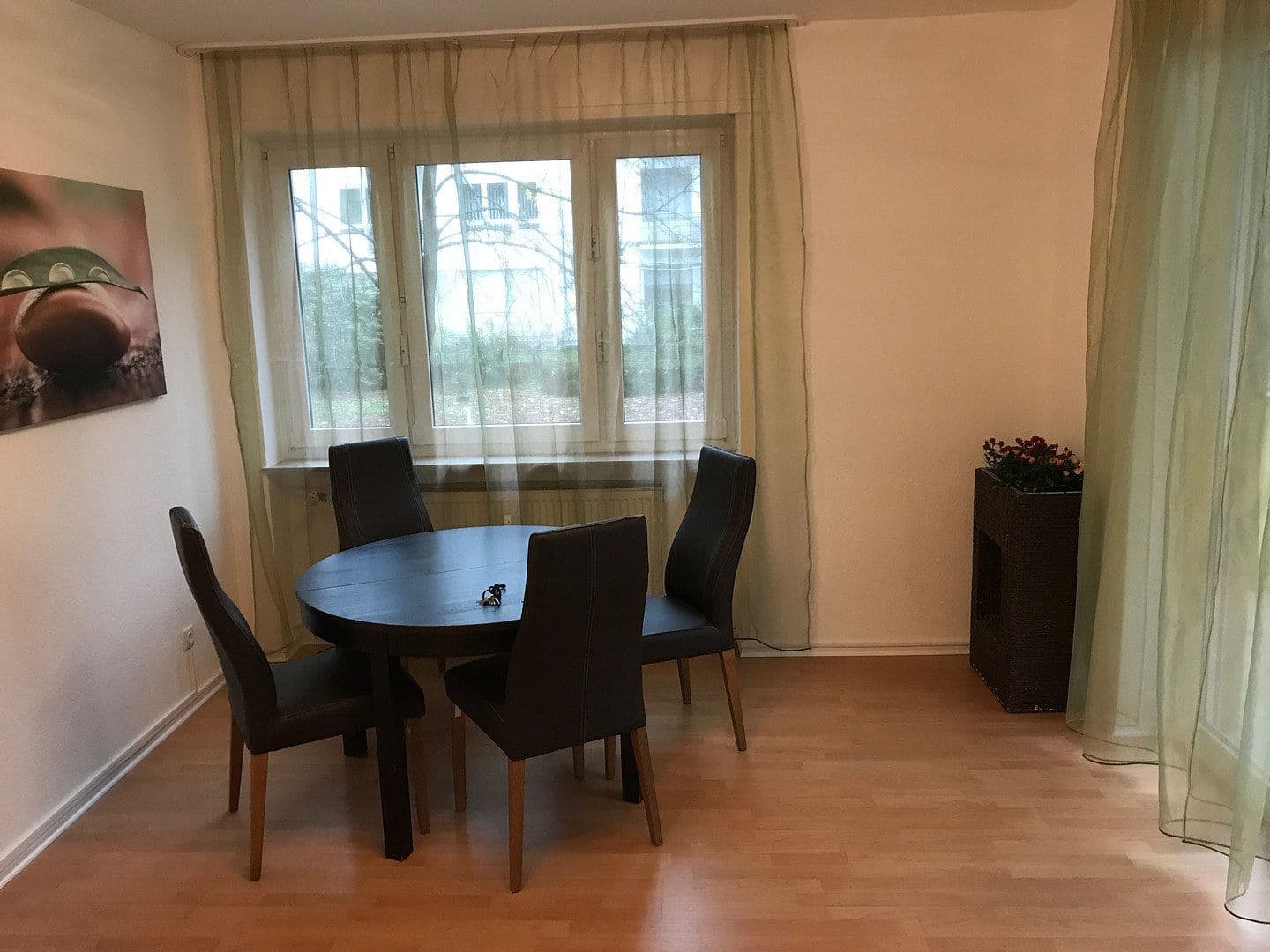 Pronájem bytu 2+1 69 m², Ulmenstr 00, Frankfurt am Main, Hessen Pronájem bytu 2+1 69 m², Ulmenstr 00, Frankfurt am Main, Hessen