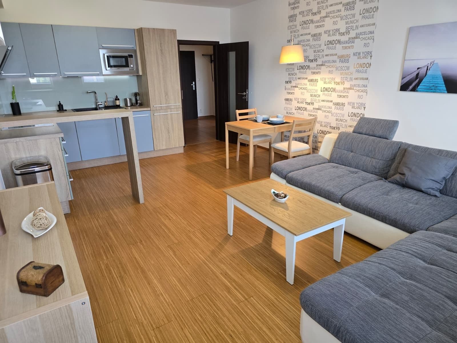 Pronájem bytu 2+kk 55 m², Jantarová, Ostrava, Moravskoslezský kraj Pronájem bytu 2+kk 55 m², Jantarová, Ostrava, Moravskoslezský kraj