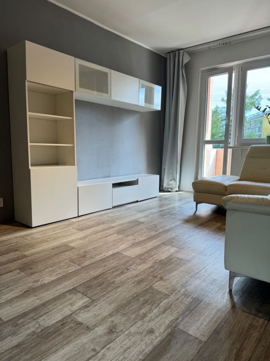 Pronájem bytu 2+1 51 m², Sněženková, Praha, Praha Pronájem bytu 2+1 51 m², Sněženková, Praha, Praha