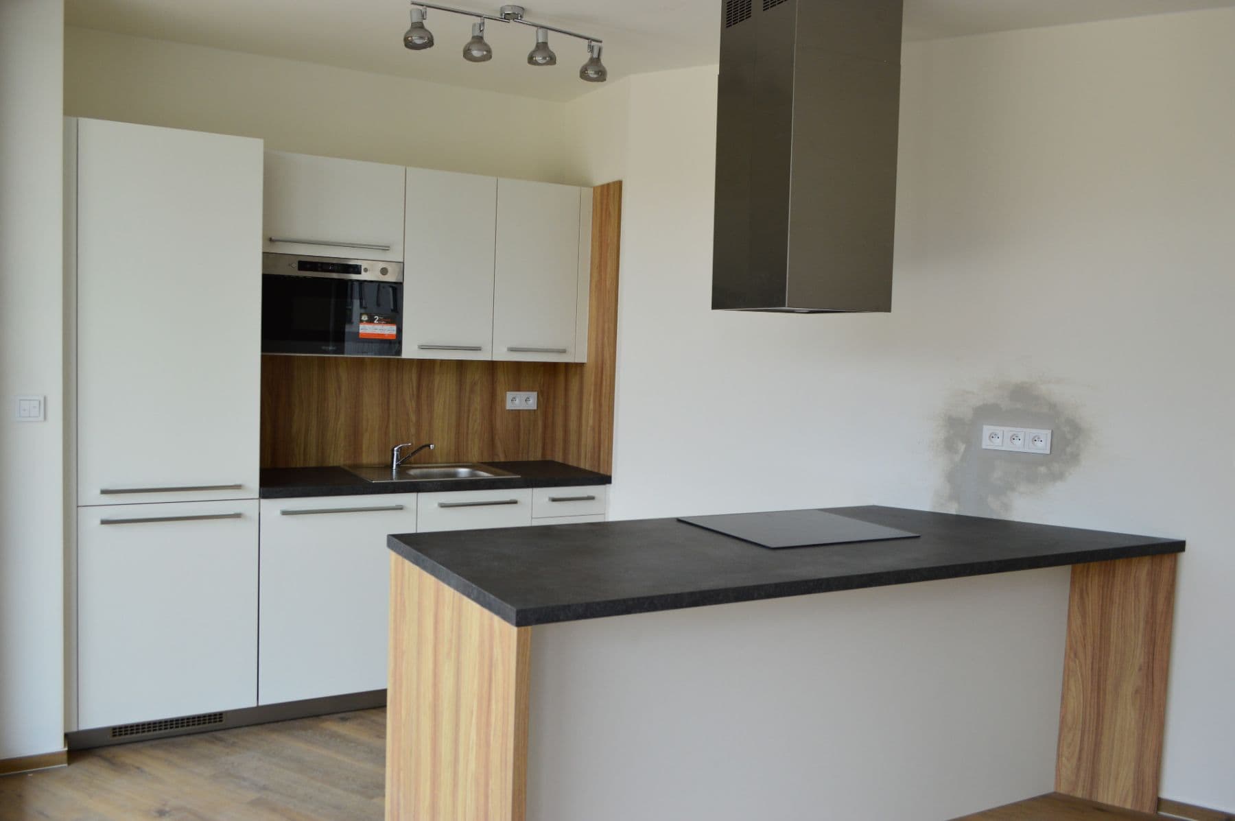 Pronájem bytu 2+kk 65 m², Podveská, Brno, Jihomoravský kraj Pronájem bytu 2+kk 65 m², Podveská, Brno, Jihomoravský kraj
