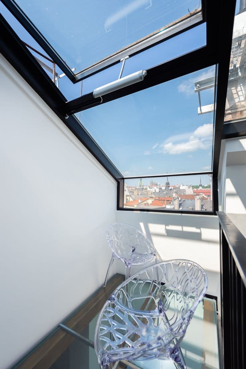 Pronájem bytu 50 m², Staroměstské náměstí, Praha, Praha Pronájem bytu 50 m², Staroměstské náměstí, Praha, Praha