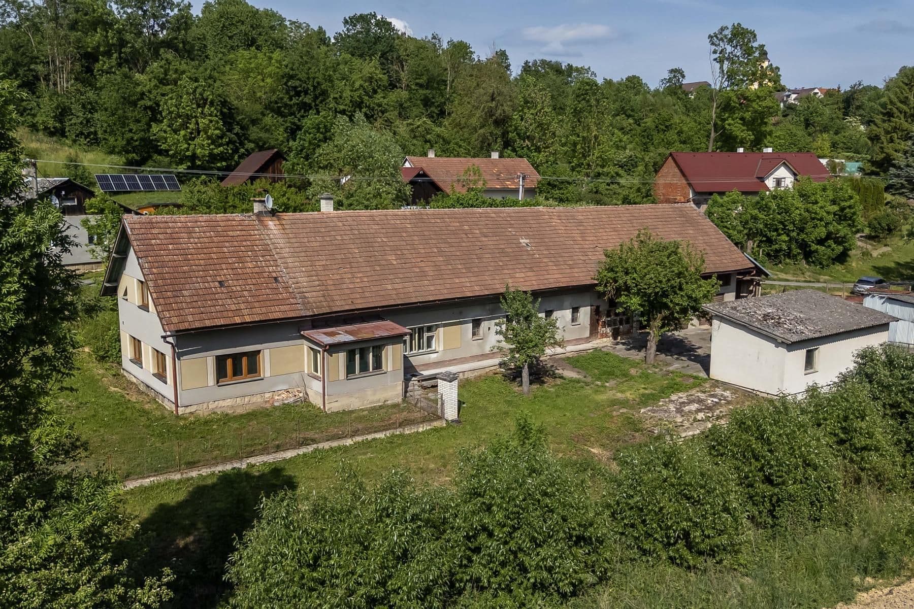 Prodej domu 322 m², pozemek 1.590 m², Chyjice, Královéhradecký kraj Prodej domu 322 m², pozemek 1.590 m², Chyjice, Královéhradecký kraj