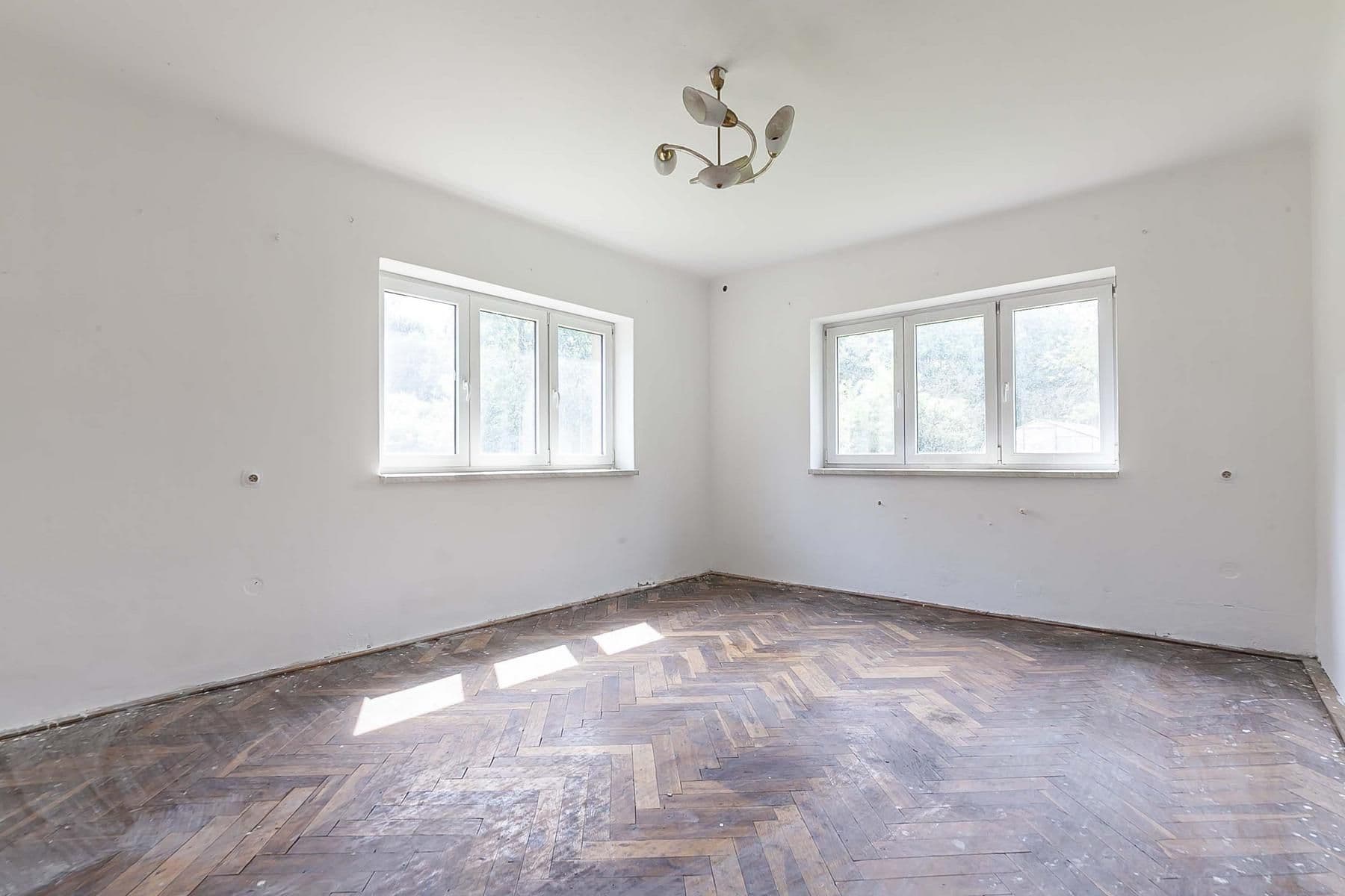 Prodej domu 322 m², pozemek 1.590 m², Chyjice, Královéhradecký kraj Prodej domu 322 m², pozemek 1.590 m², Chyjice, Královéhradecký kraj