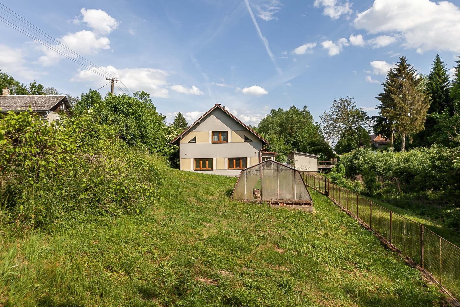 Prodej domu 322 m², pozemek 1.590 m², Chyjice, Královéhradecký kraj Prodej domu 322 m², pozemek 1.590 m², Chyjice, Královéhradecký kraj