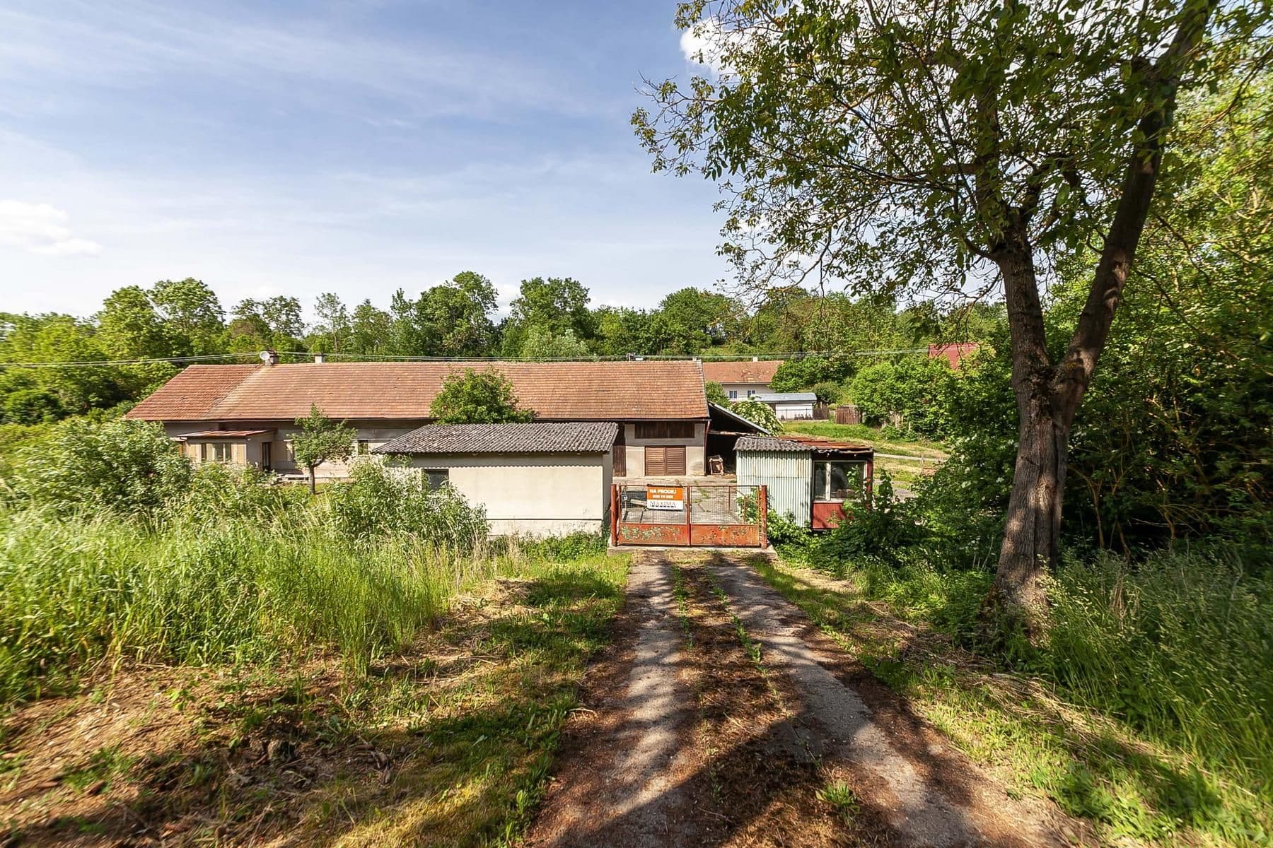 Prodej domu 322 m², pozemek 1.590 m², Chyjice, Královéhradecký kraj Prodej domu 322 m², pozemek 1.590 m², Chyjice, Královéhradecký kraj