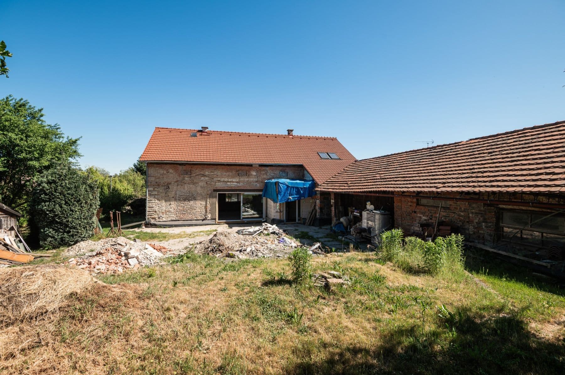 Prodej domu 197 m², pozemek 1.294 m², Důl Jan, Libušín, Středočeský kraj Prodej domu 197 m², pozemek 1.294 m², Důl Jan, Libušín, Středočeský kraj
