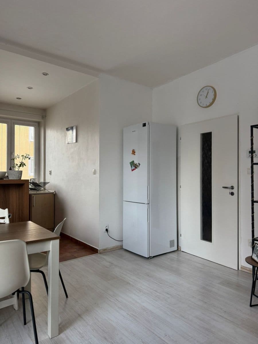 Pronájem bytu 2+kk 54 m², Služská, Praha, Praha Pronájem bytu 2+kk 54 m², Služská, Praha, Praha