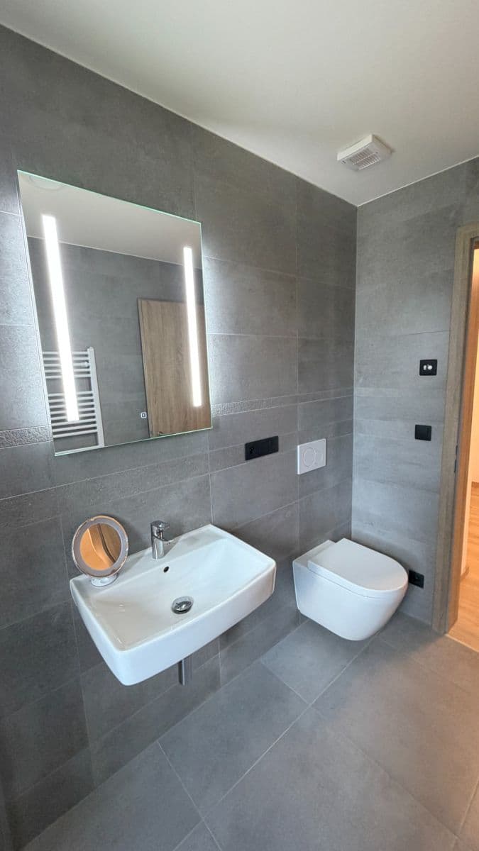 Pronájem bytu 2+kk 44 m², Nádražní, Hořovice, Středočeský kraj Pronájem bytu 2+kk 44 m², Nádražní, Hořovice, Středočeský kraj
